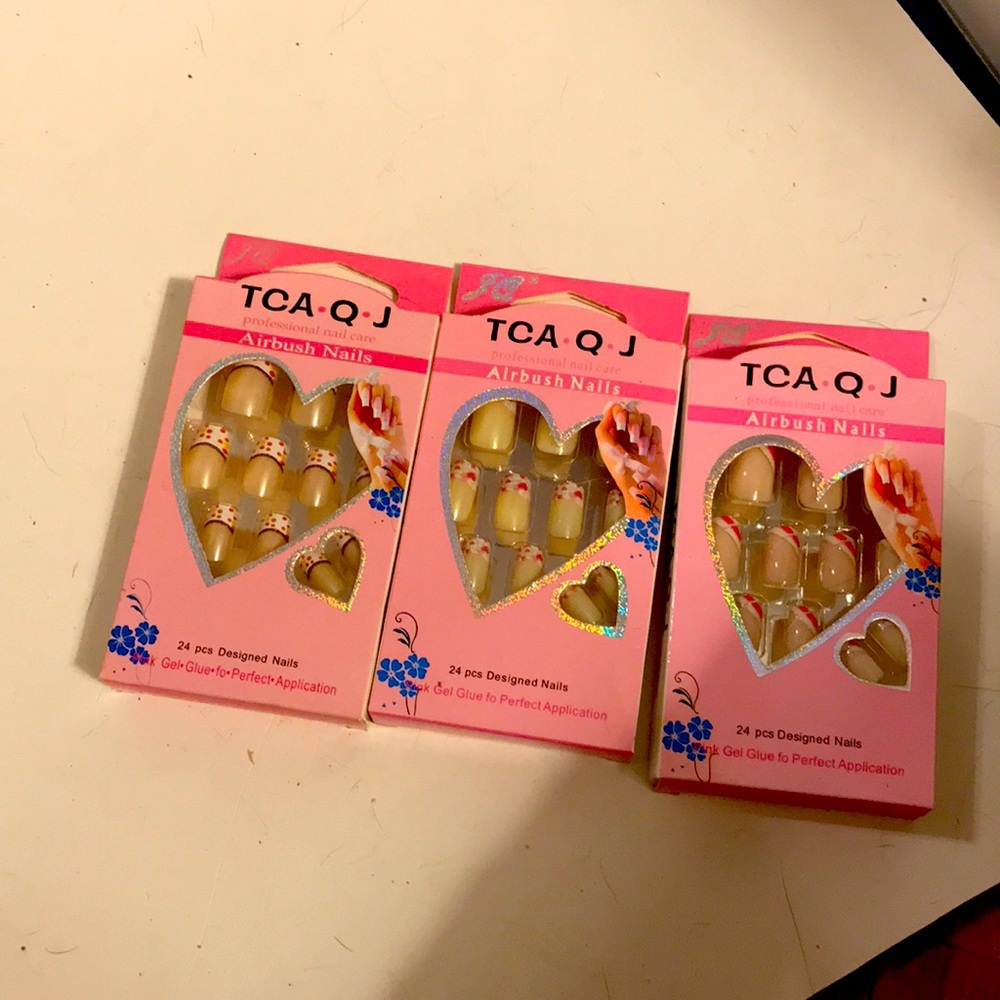 TCS Q J airbrush nails.